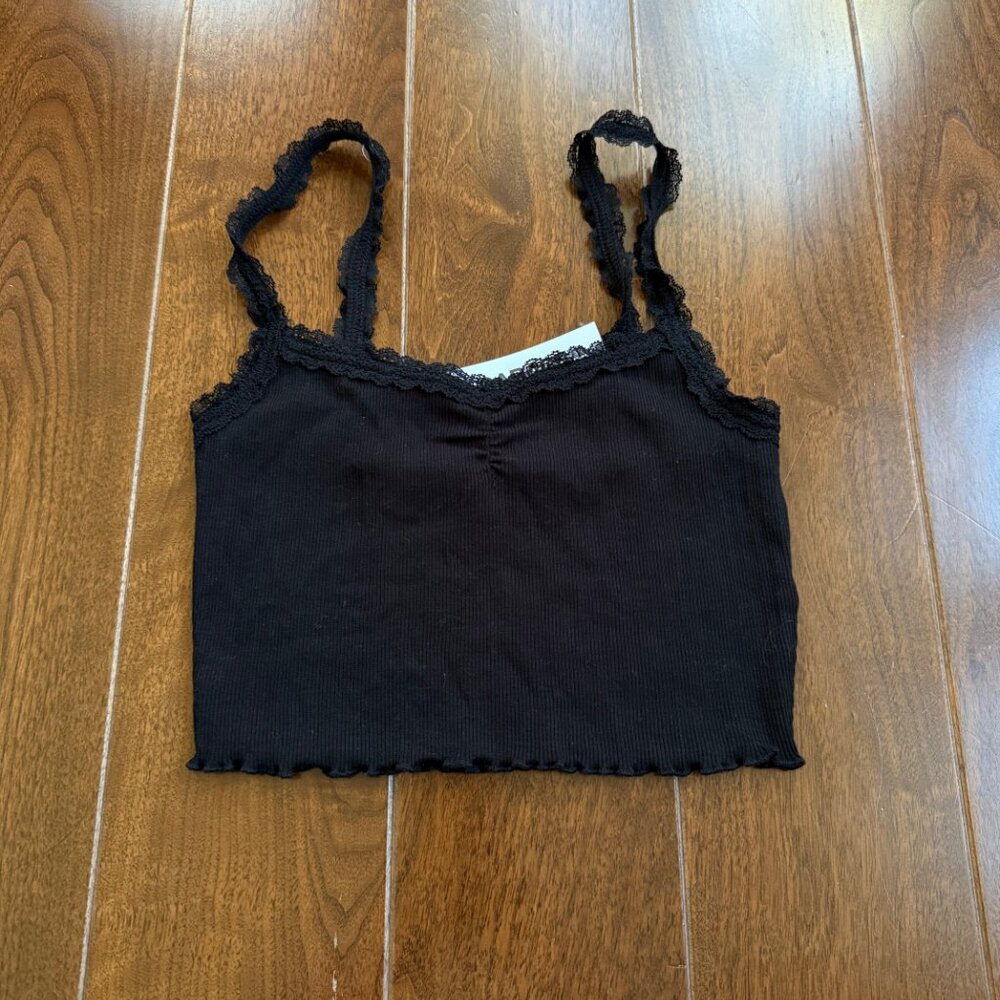 Lace Trim Ribbed Tank Top - Picture 3 of 4